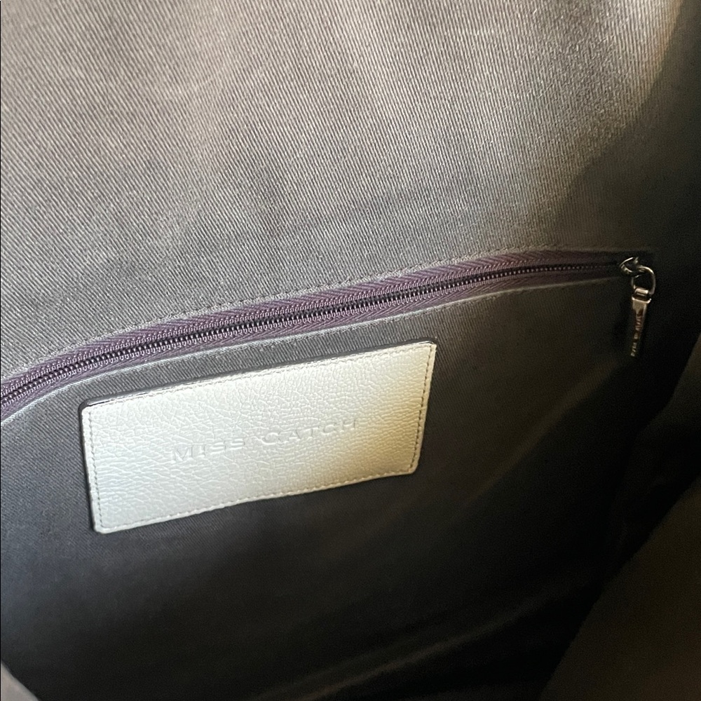 Dolce & Gabbana Miss Catch cream leather bag - Picture 9 of 16